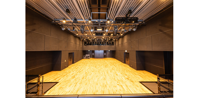 神奈川県川崎市 / ライブホール、屋上