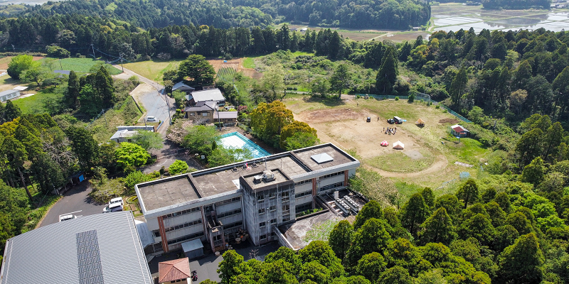 千葉県山武郡 / 旧学校、プール、校庭