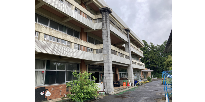千葉県山武郡 / 旧学校、プール、校庭